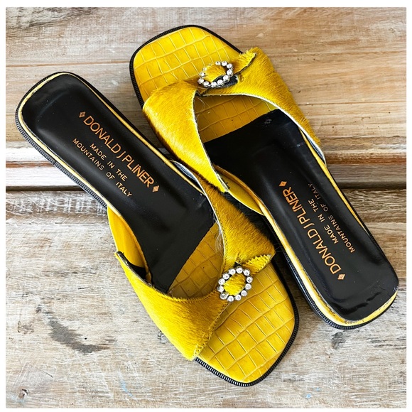 Donald J. Pliner Shoes - Donald J Pliner Calf Slides
